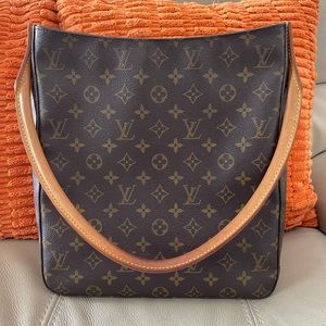 GORGEOUS! Authentic Louis Vuitton “Looping GM” bag in amazing condition!